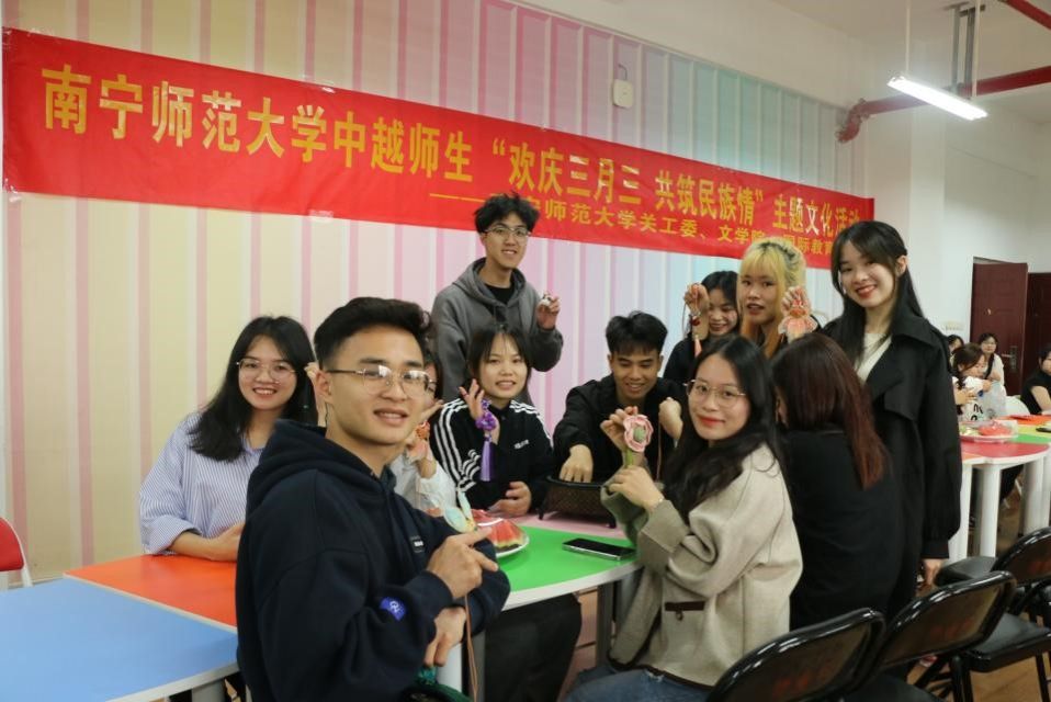 英国上市公司365