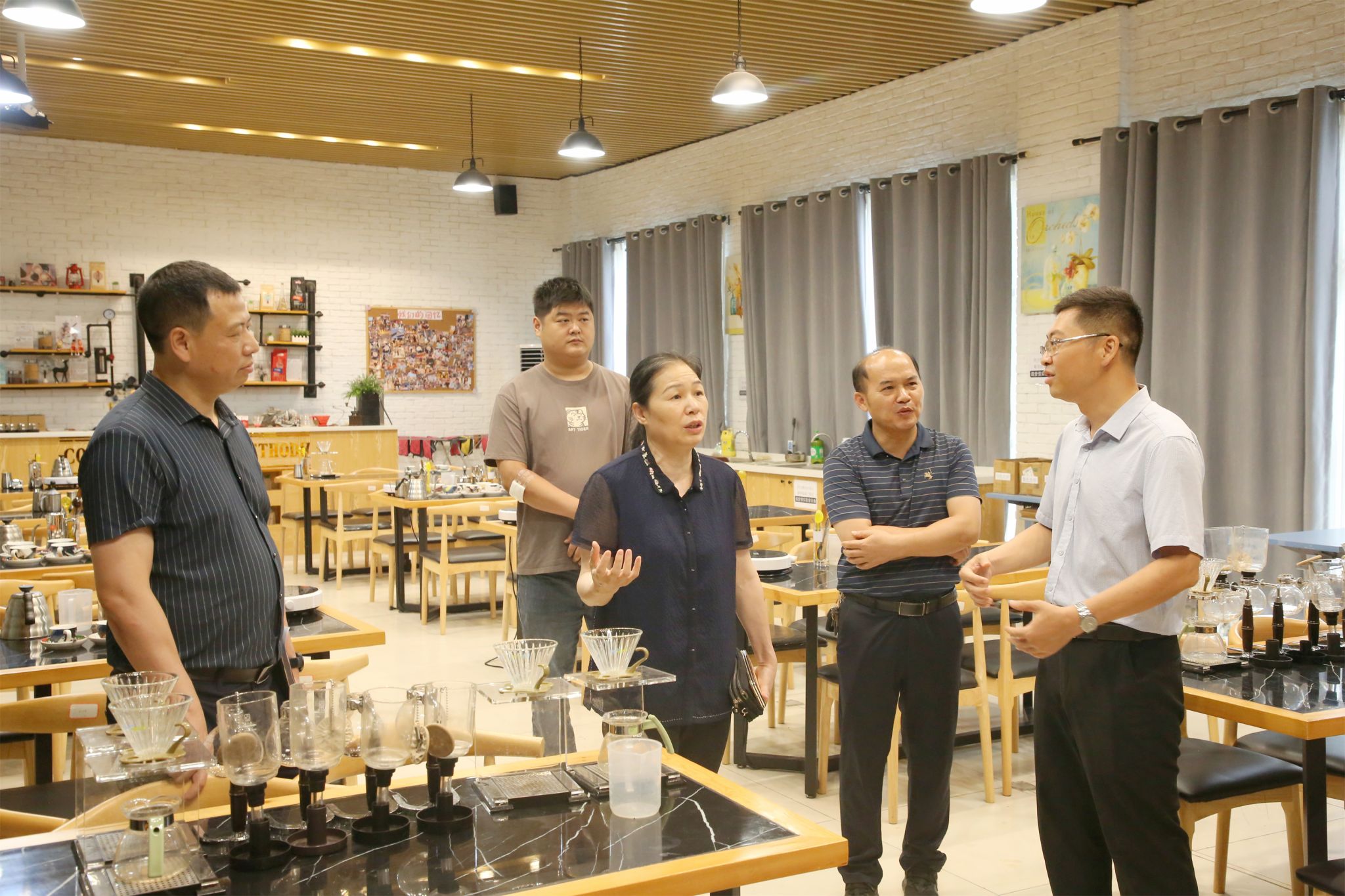 英国上市公司365