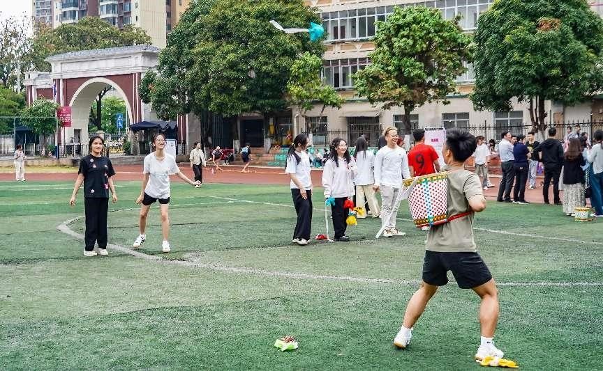 英国上市公司365